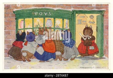 L'illustrazione originale della cartolina dei conigli nei vestiti che osservano nella finestra del negozio del giocattolo, 'il negozio del giocattolo', Regno Unito, circa 1940's. Foto Stock