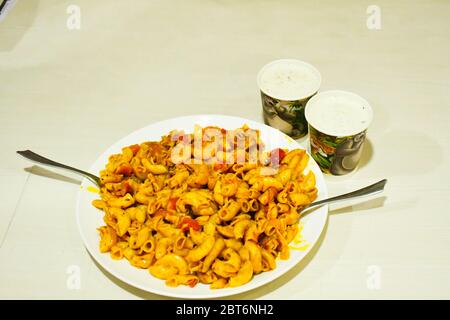 Pasta, piatto per la colazione, cibo e bevande, Foto Stock