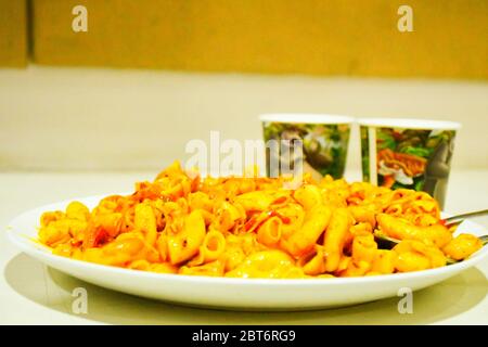 Pasta, piatto per la colazione, cibo e bevande, Foto Stock