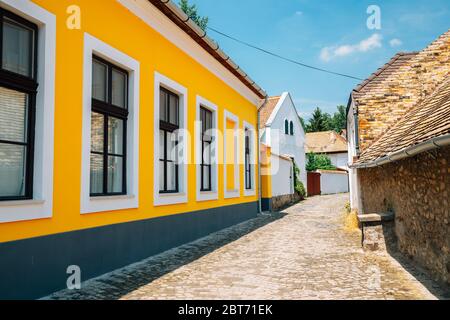 Szentendre vicolo medievale della città vecchia in Ungheria Foto Stock