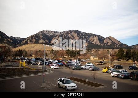 Flatiron Mountains vista panoramica del Parco Chautauqua a Boulder, Colorado Foto Stock