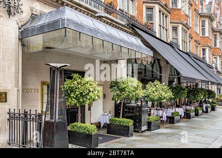 L'esterno del ristorante Scott's Seafood & Fish su Mount Street, Mayfair, Londra Foto Stock