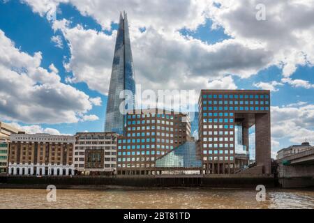 Londra, Regno Unito - 12 maggio 2019: Paesaggio urbano di Londra, skyline del quartiere finanziario . Foto Stock