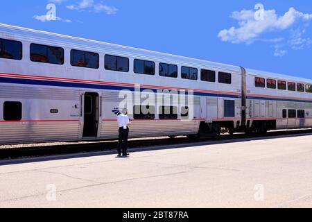 Servizio di treno Amtrak alla stazione di Tucson AZ sulla sua strada per El Paso, San Antonio o Houston e su per New Orleans Foto Stock
