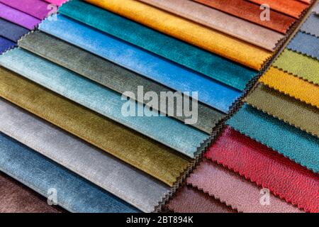 Grafico a colori dei campioni tessili. Sfondo pantone color tessuto orologi designer. Foto Stock