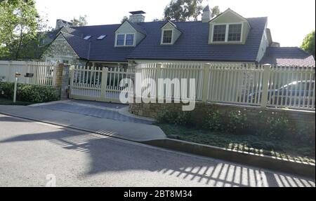 Beverly Hills, California, USA 23 maggio 2020 UNA visione generale dell'atmosfera dell'ex casa di Tony Curtis al 1178 Loma Linda Drive il 23 maggio 2020 a Beverly Hills, California, USA. Foto di Barry King/Alamy Stock foto Foto Stock