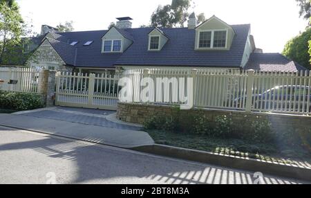 Beverly Hills, California, USA 23 maggio 2020 UNA visione generale dell'atmosfera dell'ex casa di Tony Curtis al 1178 Loma Linda Drive il 23 maggio 2020 a Beverly Hills, California, USA. Foto di Barry King/Alamy Stock foto Foto Stock