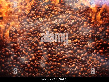 torrefazione di un delizioso caffè aromatico Foto Stock