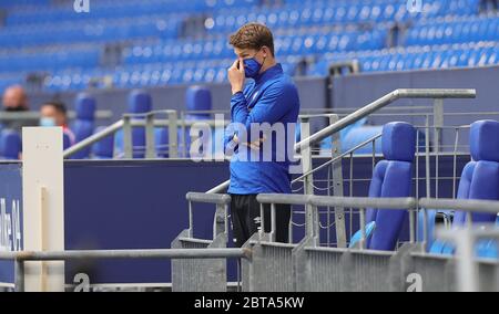 Schalke, Germania. 2020 maggio 24 1 2020.Bundesliga, stagione 19/20 2019/2020 27. giornata: FC Schalke 04 - FC Augsburg Ersatzbank, Tribune, Alexander Nubel | Usage worldwide Credit: dpa/Alamy Live News Foto Stock