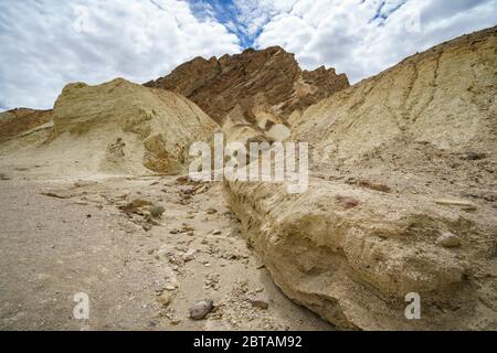 hikink il canyon dorato - circuito gower gulch nel parco nazionale della valle della morte in california negli stati uniti Foto Stock