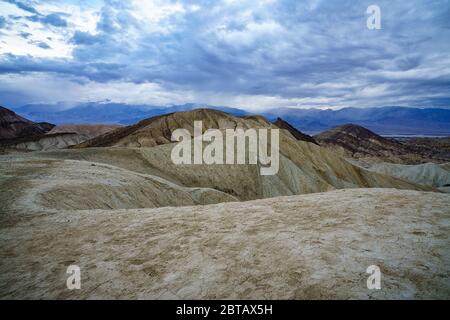 hikink il canyon dorato - circuito gower gulch nel parco nazionale della valle della morte in california negli stati uniti Foto Stock