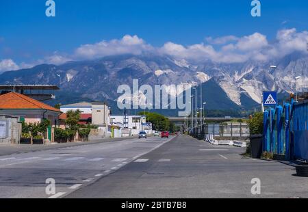Forte dei Marmi, Lucca, Italia - 18 agosto 2019: Apuane a Forte dei Marmi, Versilia, Toscana Italia Foto Stock