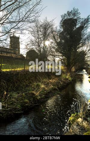 Chiesa di San Pietro e San Paolo a Bolton-da-Bowland nella foresta di Bowland Lancashire Inghilterra Foto Stock