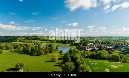 Ripley Castle in periferia, nella città di Harrogate nello Yorkshire Foto Stock