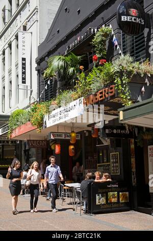 Ristorante giapponese su Vulcan Lane, Central Business District, Queen Street, Auckland, North Island, Nuova Zelanda Foto Stock