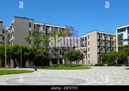 FULLERTON CALIFORNIA - 22 MAGGIO 2020: Alloggi per studenti nel campus della California state University Fullerton, CSUF. Foto Stock