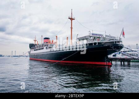 Yokohama, Giappone. 8 aprile 2019. Il museo giapponese Hikawa Maru Ocean Liner al parco Yamashita, Naka-ku Yokohama Giappone in una giornata di galleggiamento Foto Stock