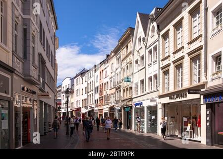 Zona pedonale Sternstrasse in città, Bonn, Nord Reno-Westfalia, Germania. Fussgaengerzone Sternstrasse in der Innenstadt, Bonn, Nordrhein- Foto Stock