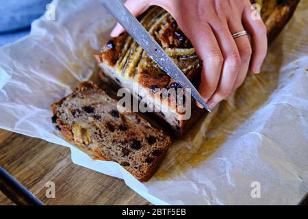 Pane fatto in casa con scaglie di cioccolato Foto Stock