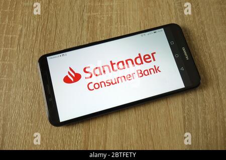 Logo Santander Consumer Bank visualizzato sullo smartphone Foto Stock