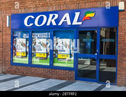 Corals scommettere ufficio negozio a Stockton su Tees, Inghilterra, Regno Unito Foto Stock