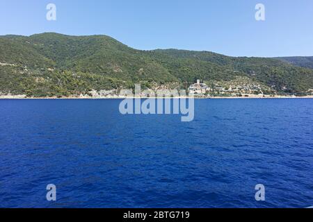 Paesaggio del Monte Athos in autonomo stato monastico di Santa Montagna, Calcidica, Grecia Foto Stock