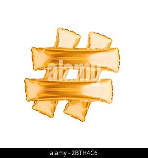 Simbolo hashtag realizzato con palloncini dorati isolati su bianco. Simbolo hashtag, condivisione di messaggi con tag, post su Internet, blogging, promozione web, virale Foto Stock