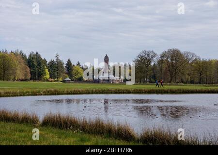 Hoenderloo Paesi Bassi - 1 maggio 2016 - St Hubertus Hunting Lodge nel Parco Nazionale di Hoge Veluwe nei Paesi Bassi Foto Stock