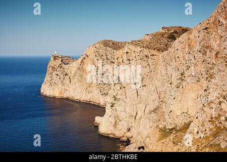 Vista verso Cap de Formentor da Mirador es Colomer, Mallorca, Baleari, Spagna Foto Stock