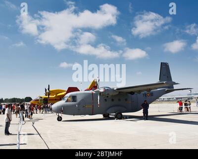 Casa C212 al secondo spettacolo aereo di Málaga, Andalusia, Spagna. Foto Stock