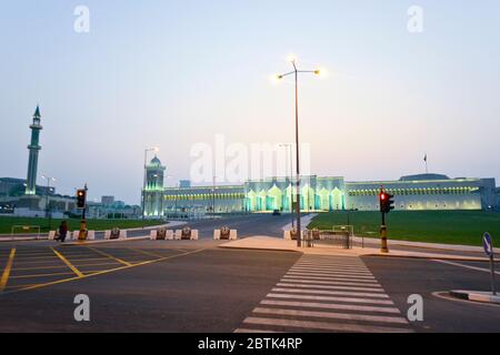 Palazzo di Emir al crepuscolo, quartiere Corniche, Doha (Qatar) Foto Stock