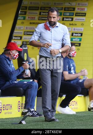 Dortmund, Germania, 26 maggio 2020 Hasan ( Brezzo ) Salihamidzic, direttore della FCB Sport nella partita di calcio BORUSSIA DORTMUND - FC BAYERN MUENCHEN in 1. Bundesliga 2019/2020, giorno di festa 28. © Peter Schatz / Alamy Live News / Pool via Jürgen Fromme / firosportfito - LE NORMATIVE DFL VIETANO QUALSIASI USO DI FOTOGRAFIE come SEQUENZE DI IMMAGINI e/o QUASI-VIDEO - News-Agenzie nazionali e internazionali FUORI uso editoriale Foto Stock