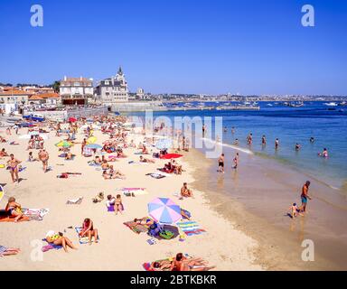 Praia da Ribeira de Cascais Beach e vista resort, Cascais, Costa di Estoril, regione di Lisbona, Portogallo Foto Stock