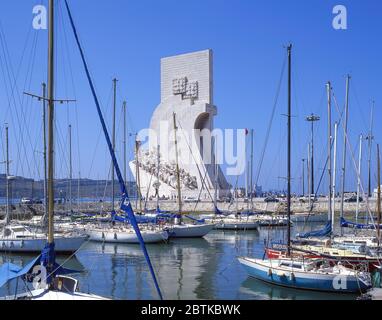 Monumento alle scoperte (Padrao dos Descobrimentos) da Doca de Belem Marina, Belem District, Lisbona, Portogallo Foto Stock