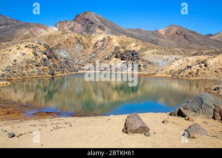 I laghi di smeraldo nel Parco Nazionale di Tongariro Foto Stock