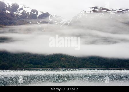 Fiordo che conduce al Ghiacciaio Amalia nel Parco Nazionale o'Higgins, campo di ghiaccio della Patagonia Meridionale, Cile, Sud America Foto Stock