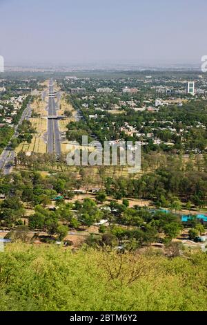 Islamabad vista città, da Daman-e-Koh, collina giardino. Colline di Margala, Islamabad, Islamabad Capital Territory, Pakistan, Asia meridionale, Asia Foto Stock