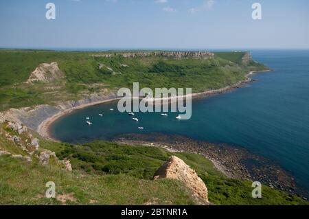 Chapmand Pool, con St. Aldhelms Head in lontananza, vista da Houns Tout. Jurassic Coast, Dorset, Inghilterra Foto Stock