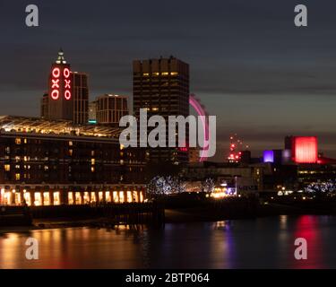 Tamigi, Oxo Tower, Tamigi, London Eye Foto Stock