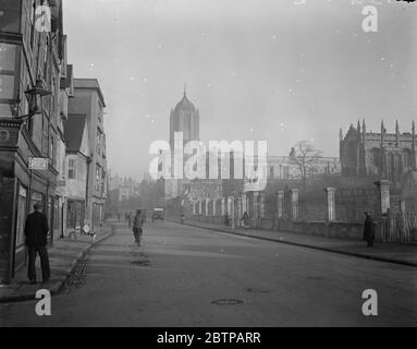 Cambiamenti architettonici a Oxford . Christ Church College , Oxford . 14 novembre 1928 Foto Stock