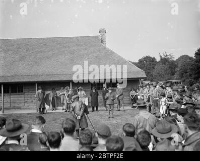 Sede centrale di Scouts a Downe . Parlare agli scout . 1936 Foto Stock