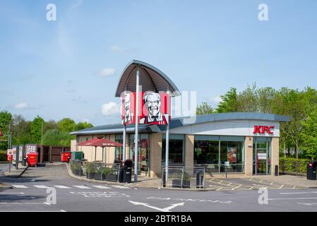 Aziende di Amesbury durante la chiusura di Coronavirus. Wiltshire, Inghilterra Foto Stock
