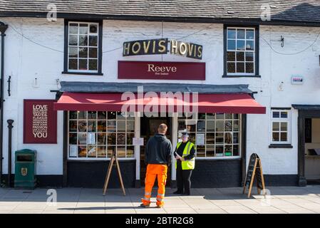 Aziende di Amesbury durante la chiusura di Coronavirus. Wiltshire, Inghilterra Foto Stock