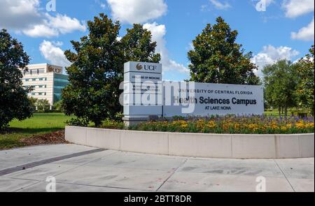 Orlando, FL/USA -5/6/20: Il cartello all'ingresso della University of Central Florida School of Medicine a Lake Nona a Orlando, Florida. Foto Stock