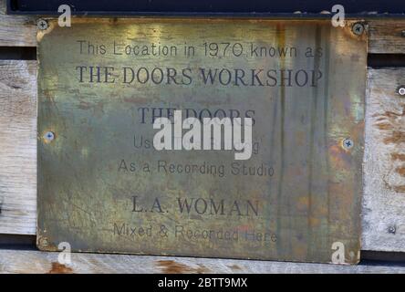 West Hollywood, California, USA 27 maggio 2020 UNA visione generale dell'atmosfera del Jim Morrison e dell'ufficio e studio di registrazione di Doors nel 1970 dove hanno registrato LA Woman al 8512 di Santa Monica Blvd il 27 maggio 2020 a West Hollywood, California, USA. Foto di Barry King/Alamy Stock foto Foto Stock