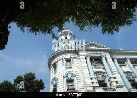 Myanma Economic Bank ( filiale - 3 ), sulle Pagoda Road, Yangon, Myanmar. Foto Stock