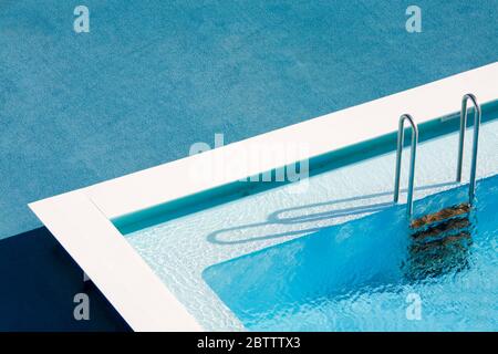 Piscina sulla nave da crociera Star Princess a Valparaiso, Cile, Sud America Foto Stock