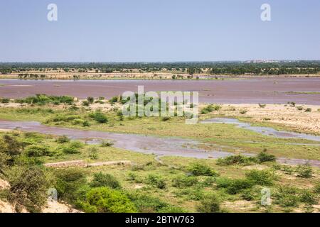 Jhelum River, Alexander il Grande, Battaglia degli Idaspi, re indiano Poros, Jalalpur, Jhelum District, Punjab Province, Pakistan, Asia meridionale, Asia Foto Stock