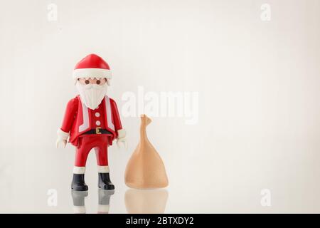 Babbo Natale con presenta Foto Stock