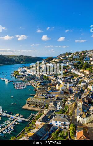 Veduta aerea di Salcombe sull'estuario di Kingsbridge, Devon, Inghilterra, Regno Unito, Europa Foto Stock